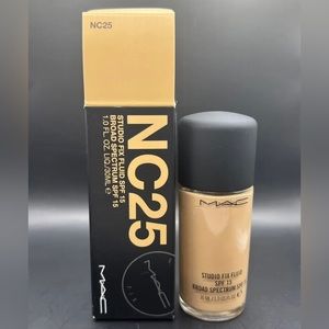 Mac studio fix NC25 fluid foundation